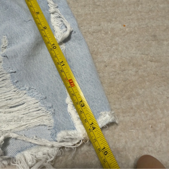 Zara Denim Shorts Womens Size 4 High Rise Light Wash Distressed Cut Off Fray Hem - Picture 6 of 9